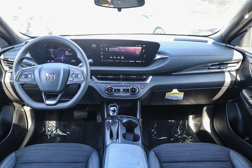 Used 2025 Buick Envista Preferred FWD image 13