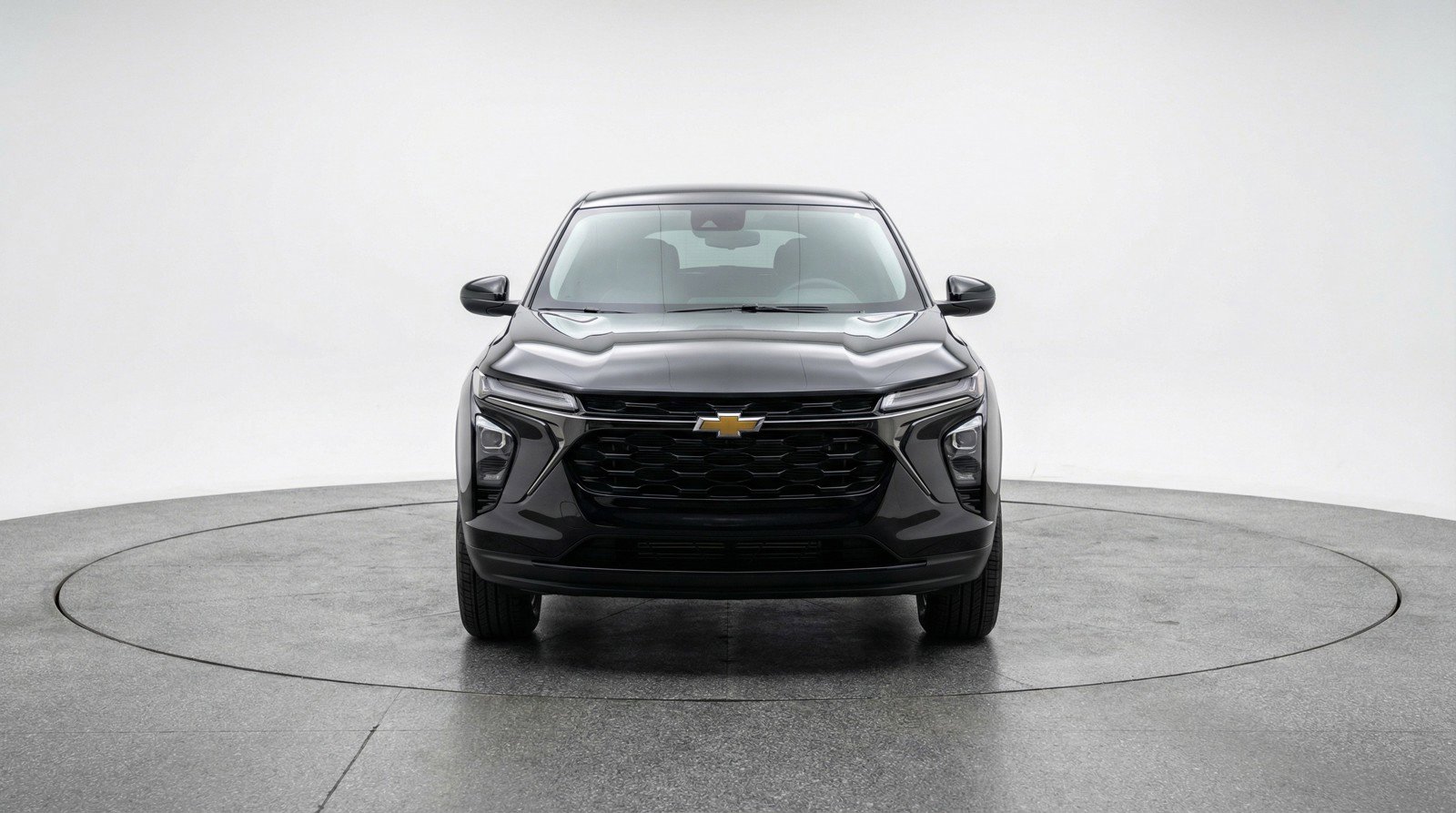 Used 2025 Chevrolet TrailBlazer LT FWD image 2