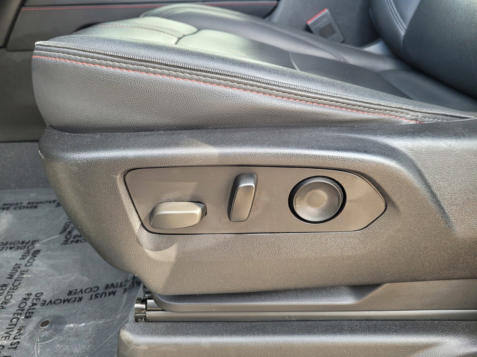 Used 2023 Chevrolet Tahoe RST image 11