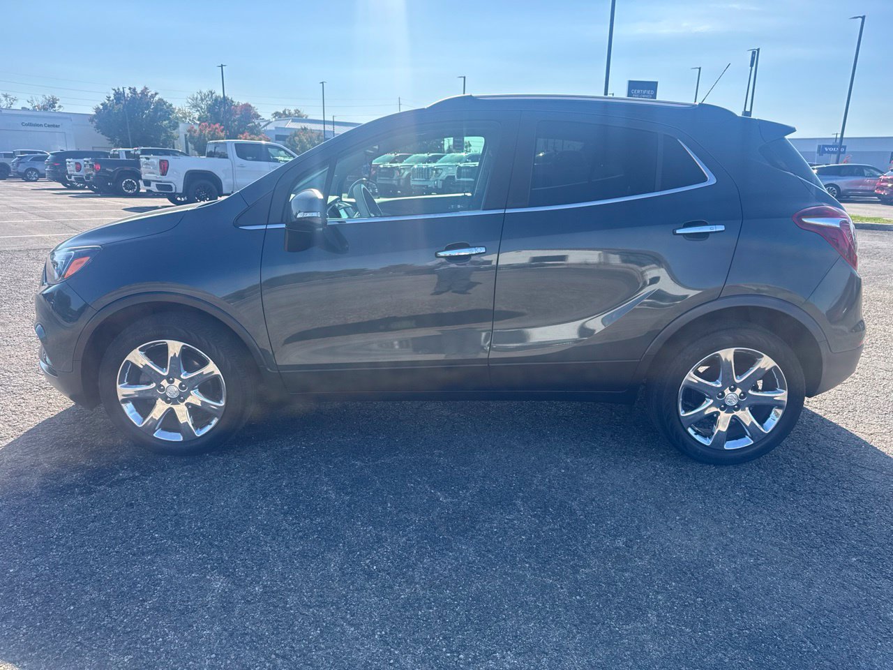 Used 2017 Buick Encore Premium w/ Experience Buick Package AWD/4WD image 9