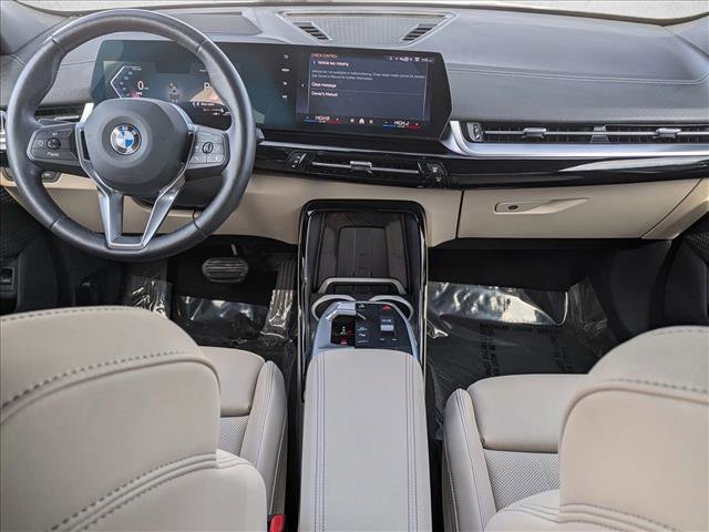 Used 2025 BMW X2 xDrive28i w/ Premium Package image 18