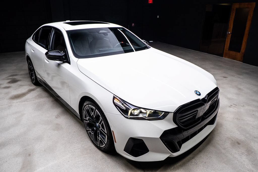 Used 2024 BMW i5 M60 AWD/4WD image 10