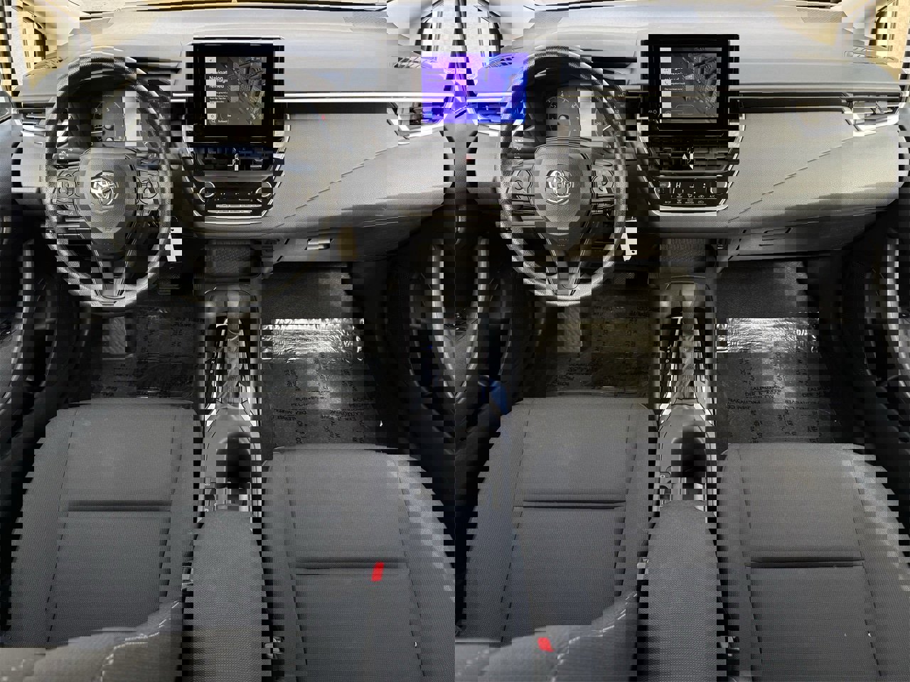 Used 2024 Toyota Corolla LE image 9