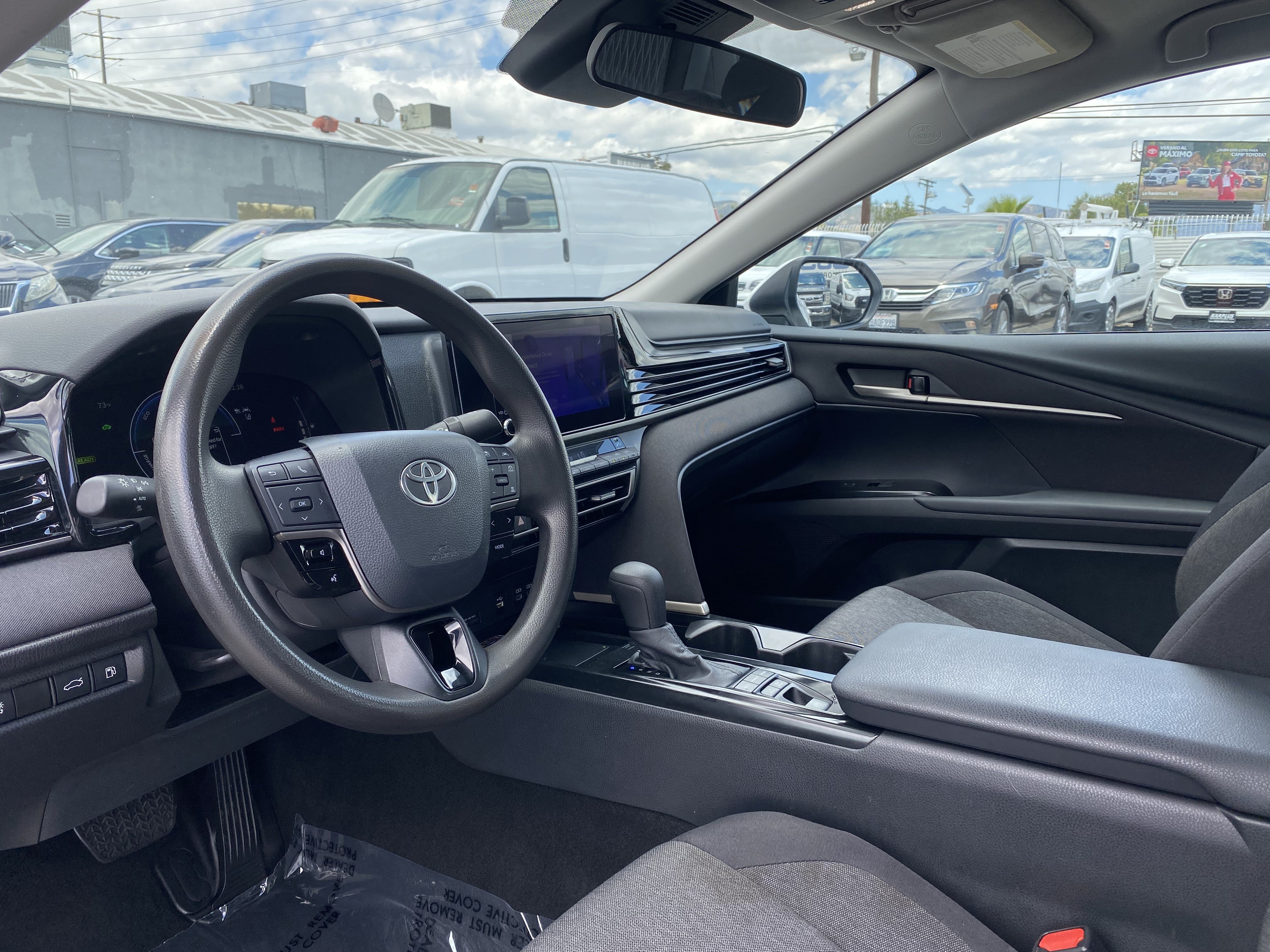 Used 2025 Toyota Camry LE FWD image 19