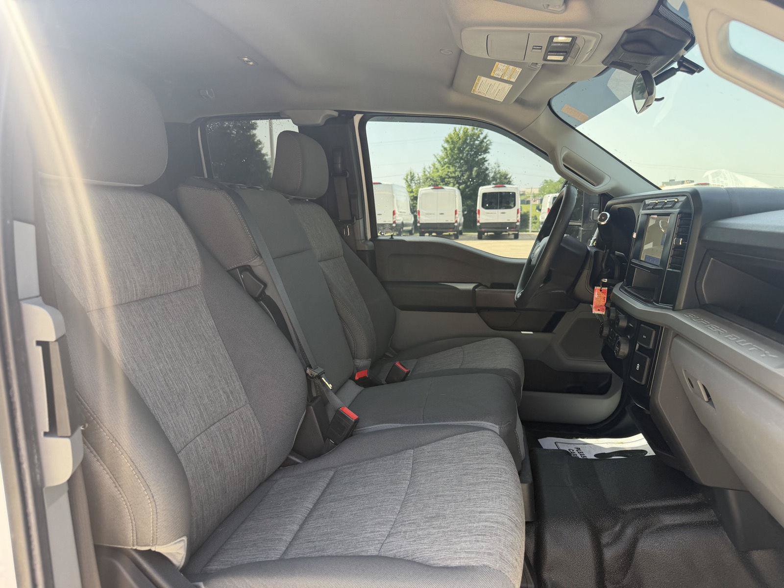 Used 2023 Ford F250 XL w/ Snow Plow/Camper Package AWD/4WD image 29