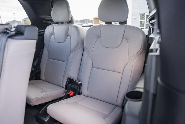 New 2026 Volvo XC90 B6 Ultra image 35