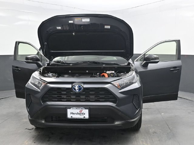 Used 2021 Toyota RAV4 LE AWD/4WD image 43