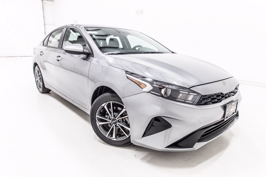 Used 2024 Kia Forte LXS FWD image 9