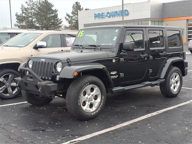 Used 2015 Jeep Wrangler Unlimited Sahara w/ Connectivity Group image 3