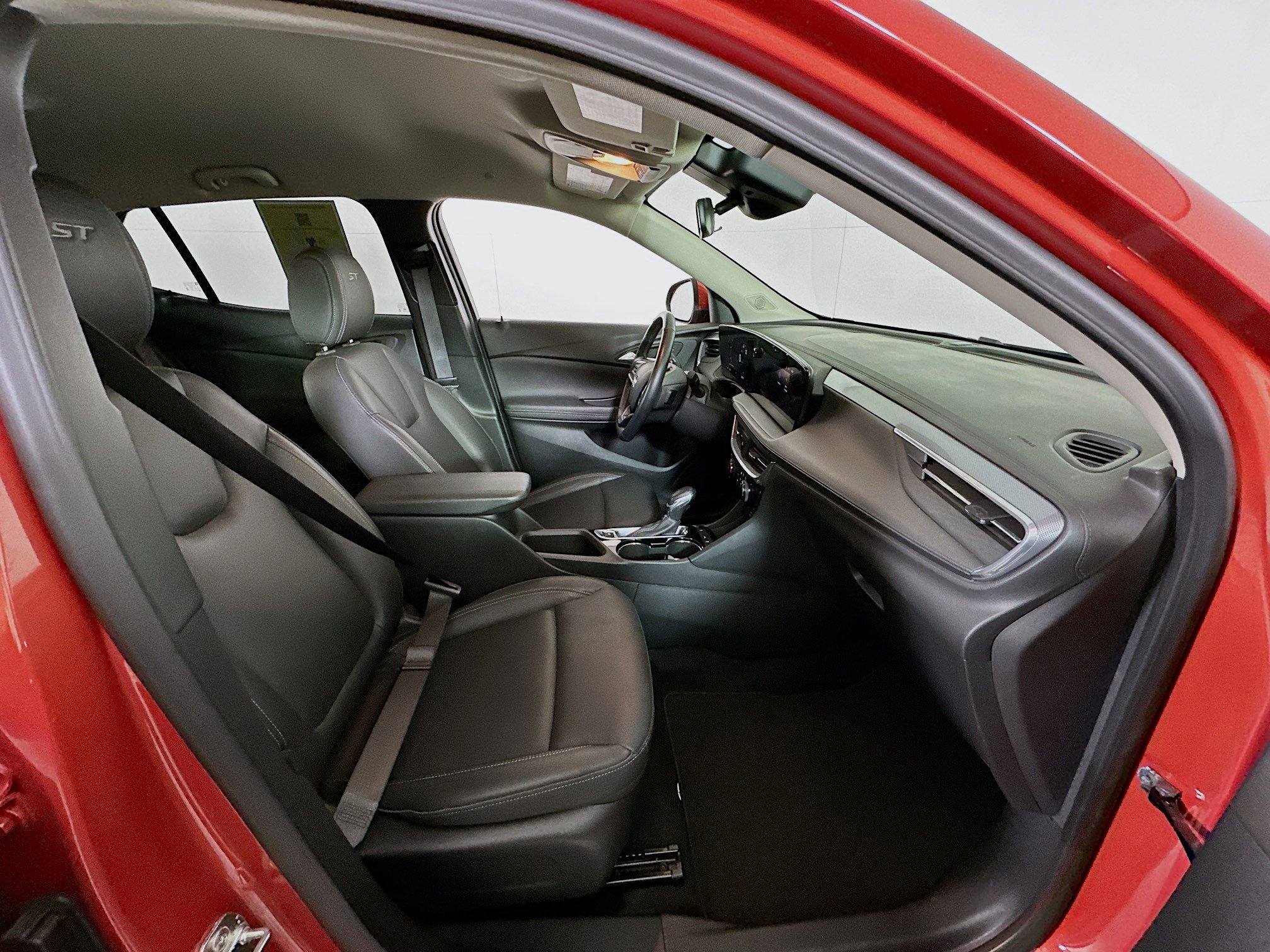 Used 2024 Buick Encore GX Sport Touring w/ Comfort Package image 32