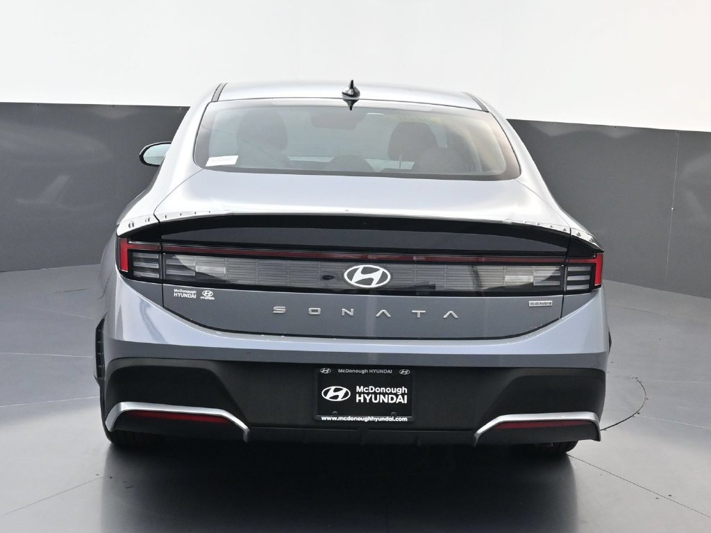 Certified 2026 Hyundai Sonata Blue FWD image 5