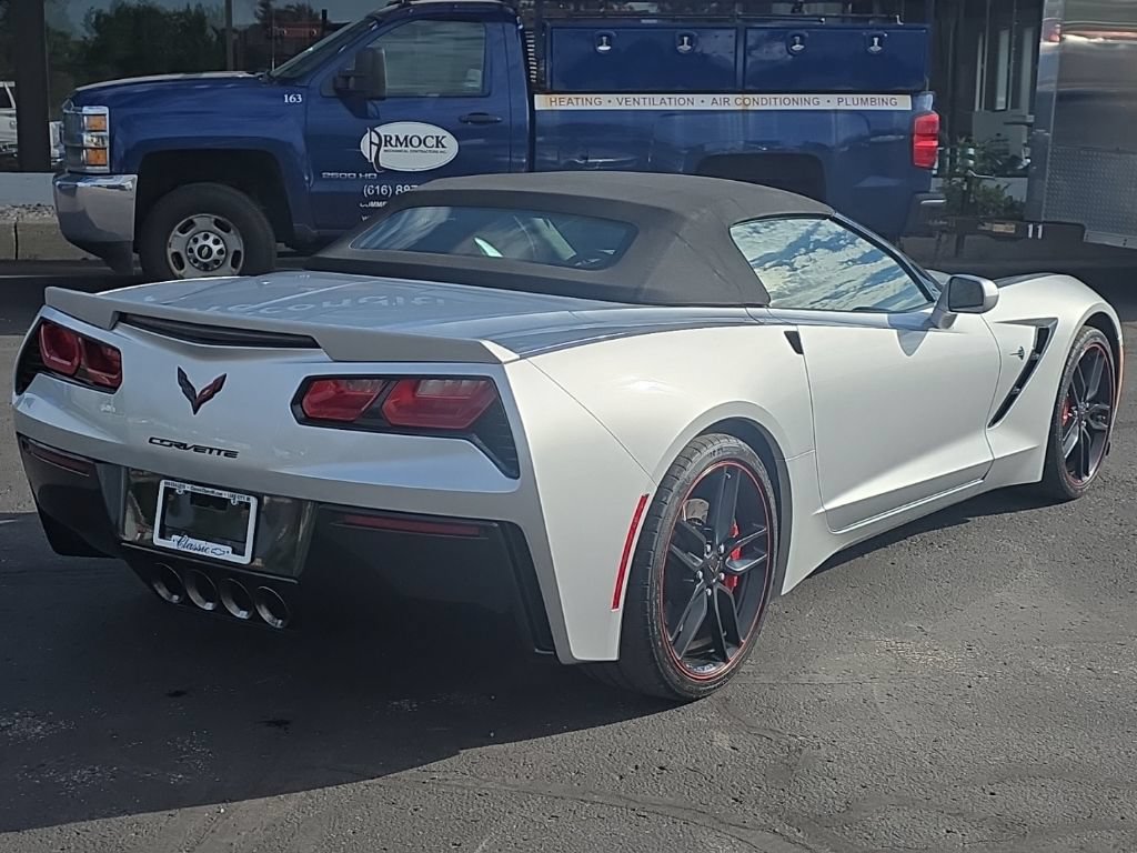 Used 2017 Chevrolet Corvette Stingray Convertible RWD image 6