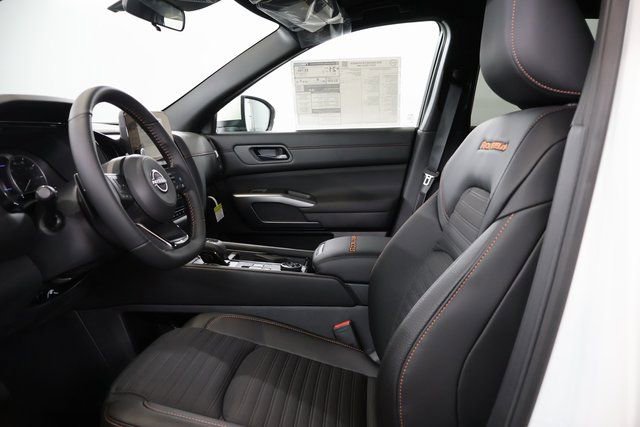 New 2025 Nissan Pathfinder Rock Creek image 11