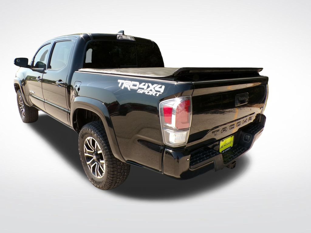 Used 2023 Toyota Tacoma TRD Sport w/ TRD Premium Sport Package AWD/4WD image 4
