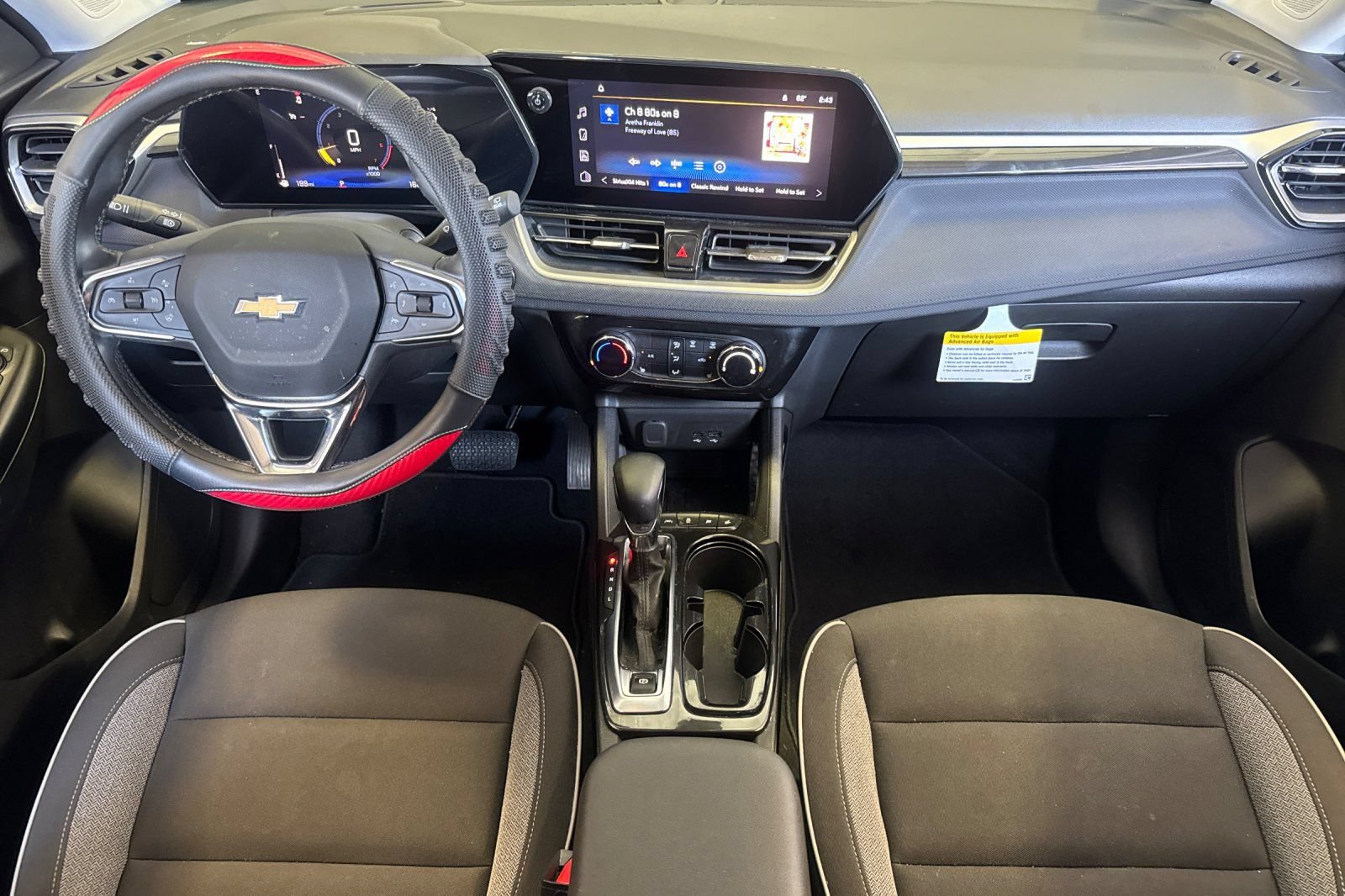 Used 2024 Chevrolet TrailBlazer LT w/ LT Cold Weather Package FWD image 16