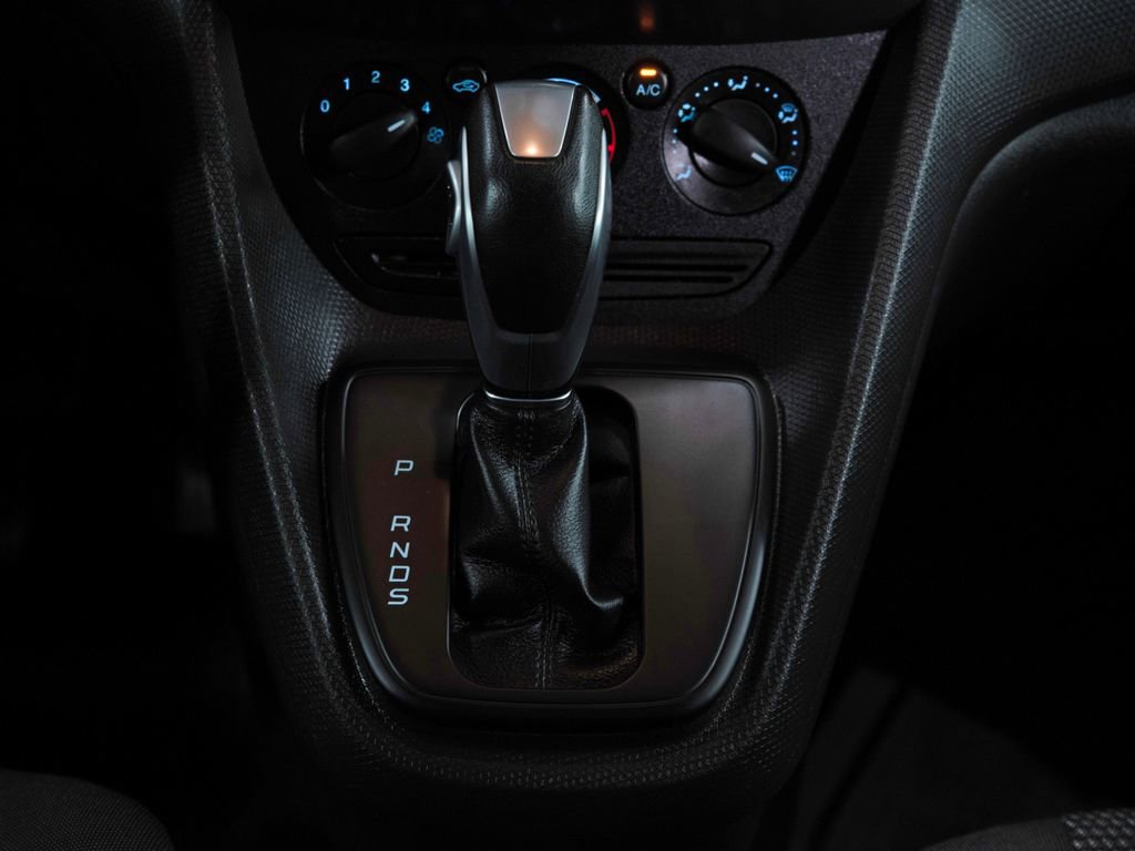 Used 2018 Ford Transit Connect XL FWD image 25