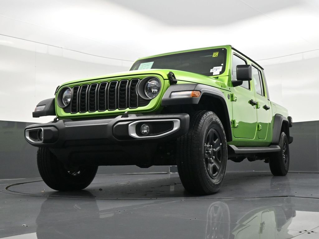 Used 2025 Jeep Gladiator Sport image 30