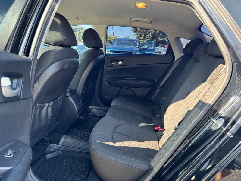Used 2018 Kia Optima LX FWD image 10