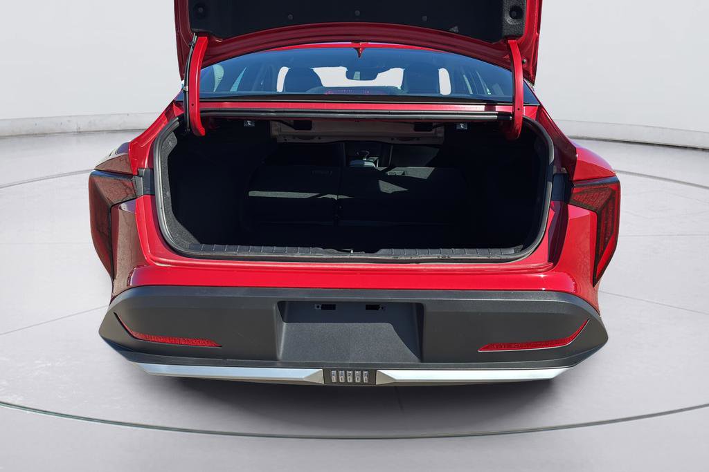 Certified 2025 Kia K4 image 37