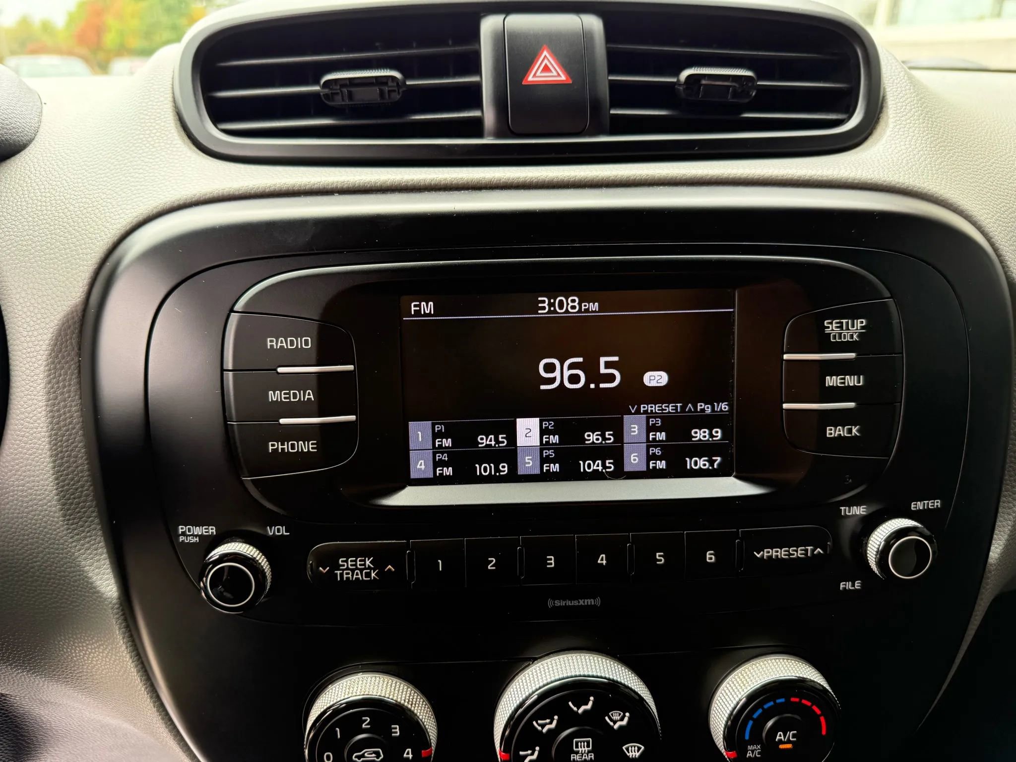 Used 2017 Kia Soul image 17