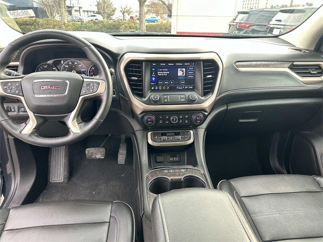 Used 2023 GMC Acadia Denali w/ Denali Technology Package image 24