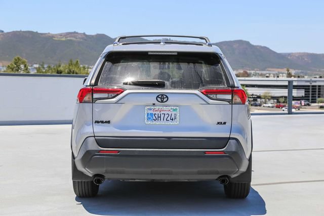 Used 2022 Toyota RAV4 XLE FWD image 7