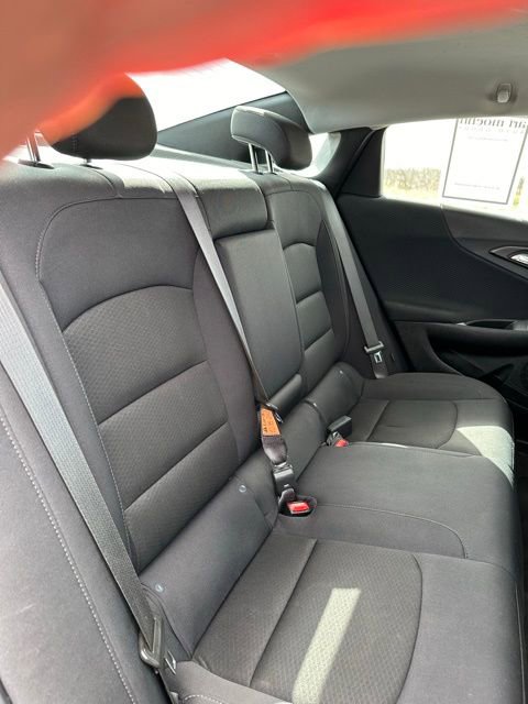 Used 2023 Chevrolet Malibu LT FWD image 14