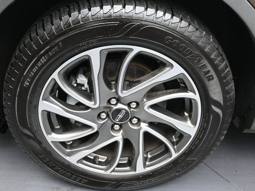 Used 2022 Lincoln Corsair AWD w/ Equipment Group 101A image 39