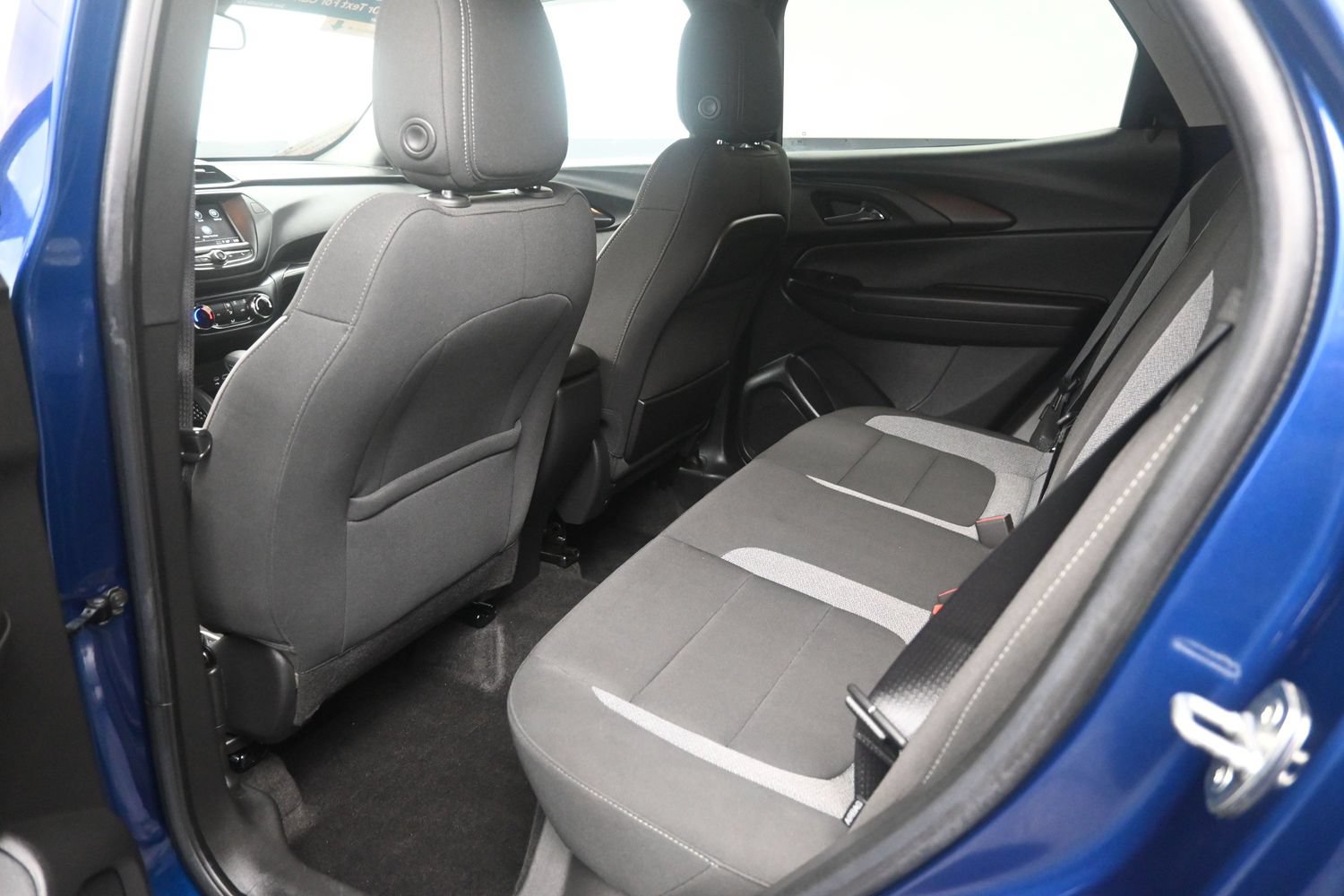 Used 2023 Chevrolet TrailBlazer LT AWD/4WD image 16