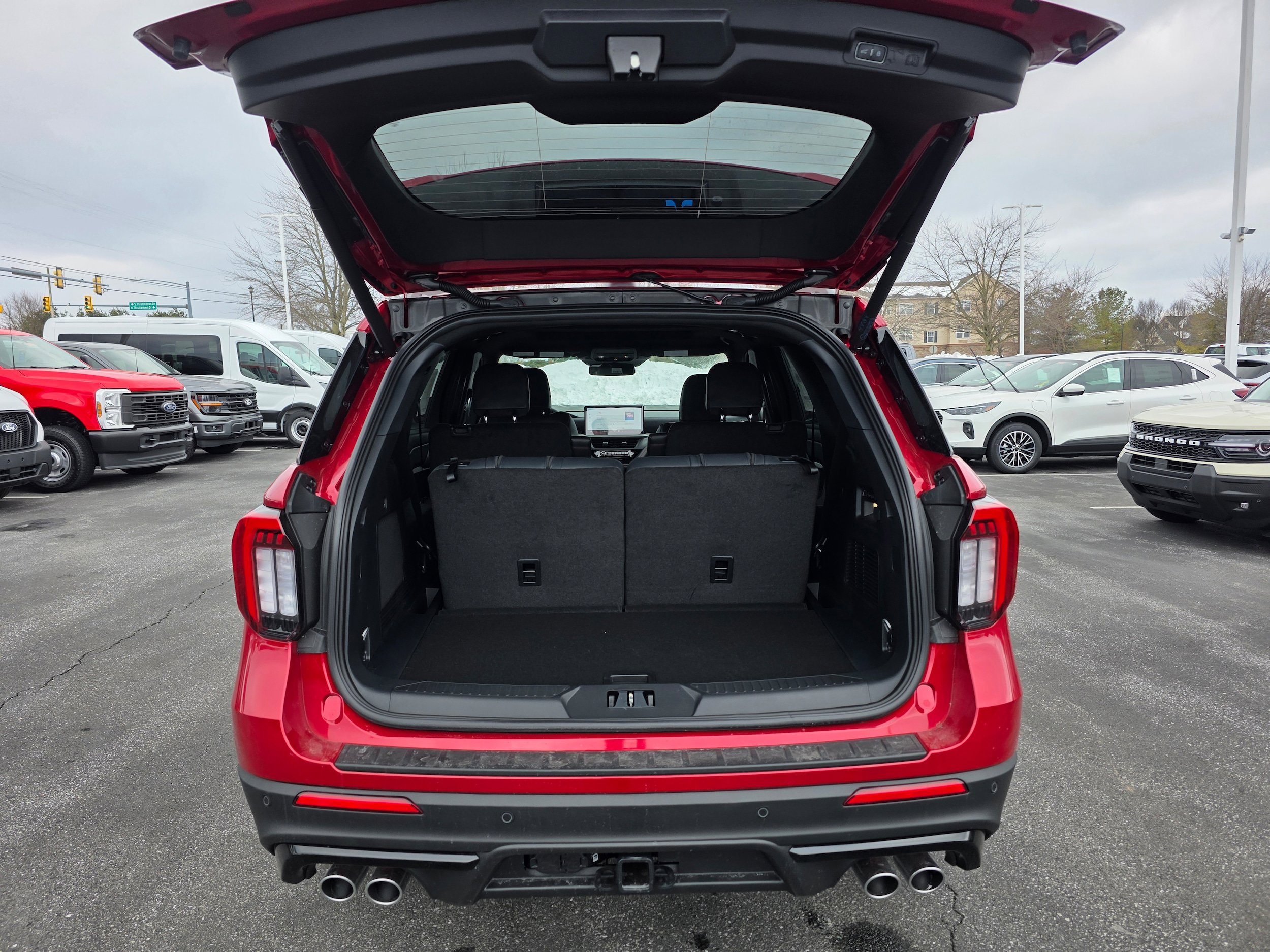 New 2026 Ford Explorer ST w/ Sun And Sound Package image 9