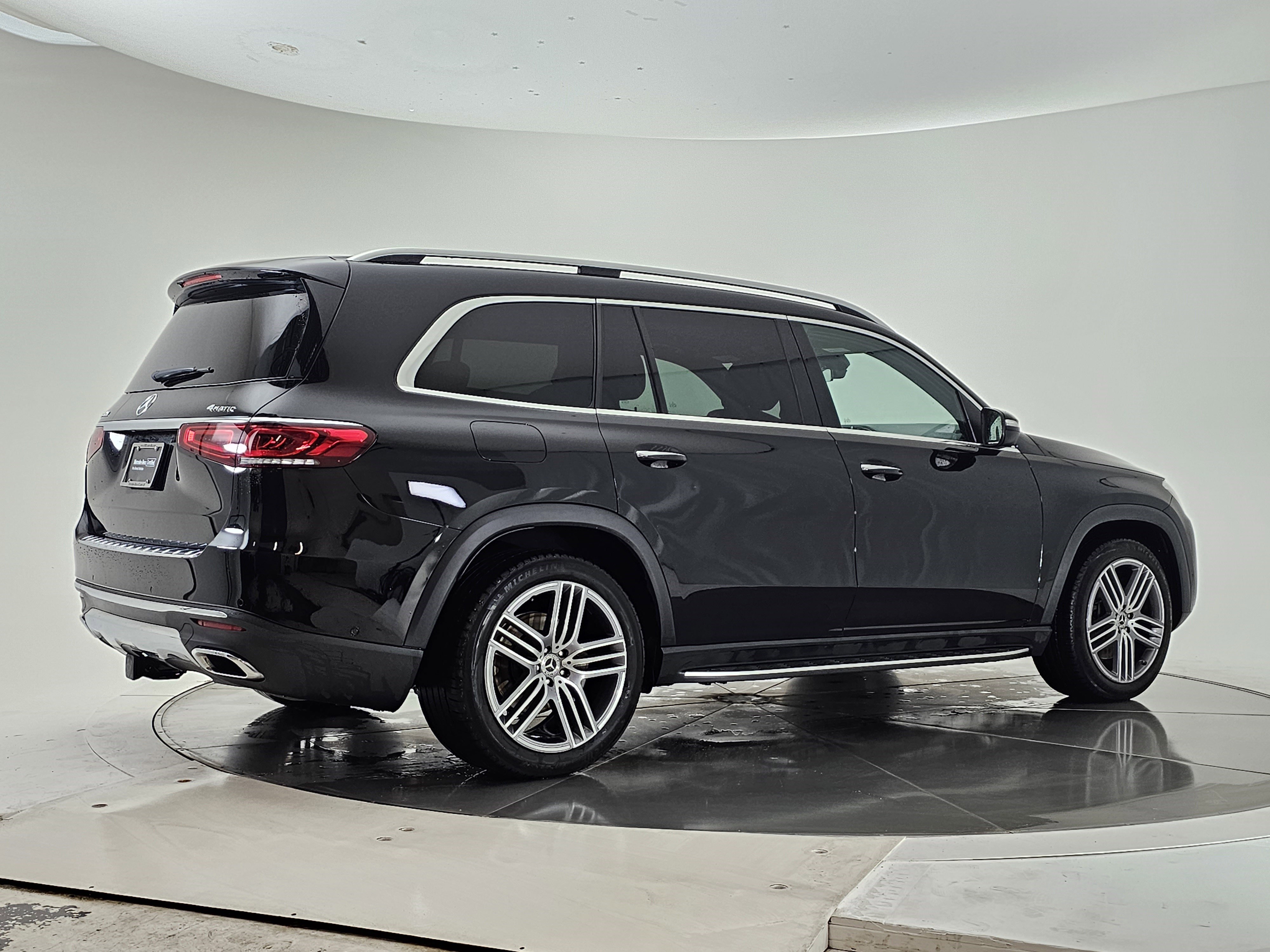 Certified 2022 Mercedes-Benz GLS 450 4MATIC image 3