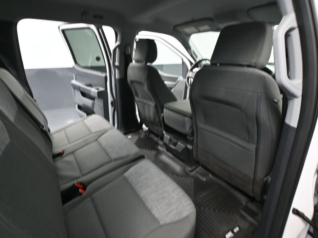Used 2022 Ford F150 XLT image 41