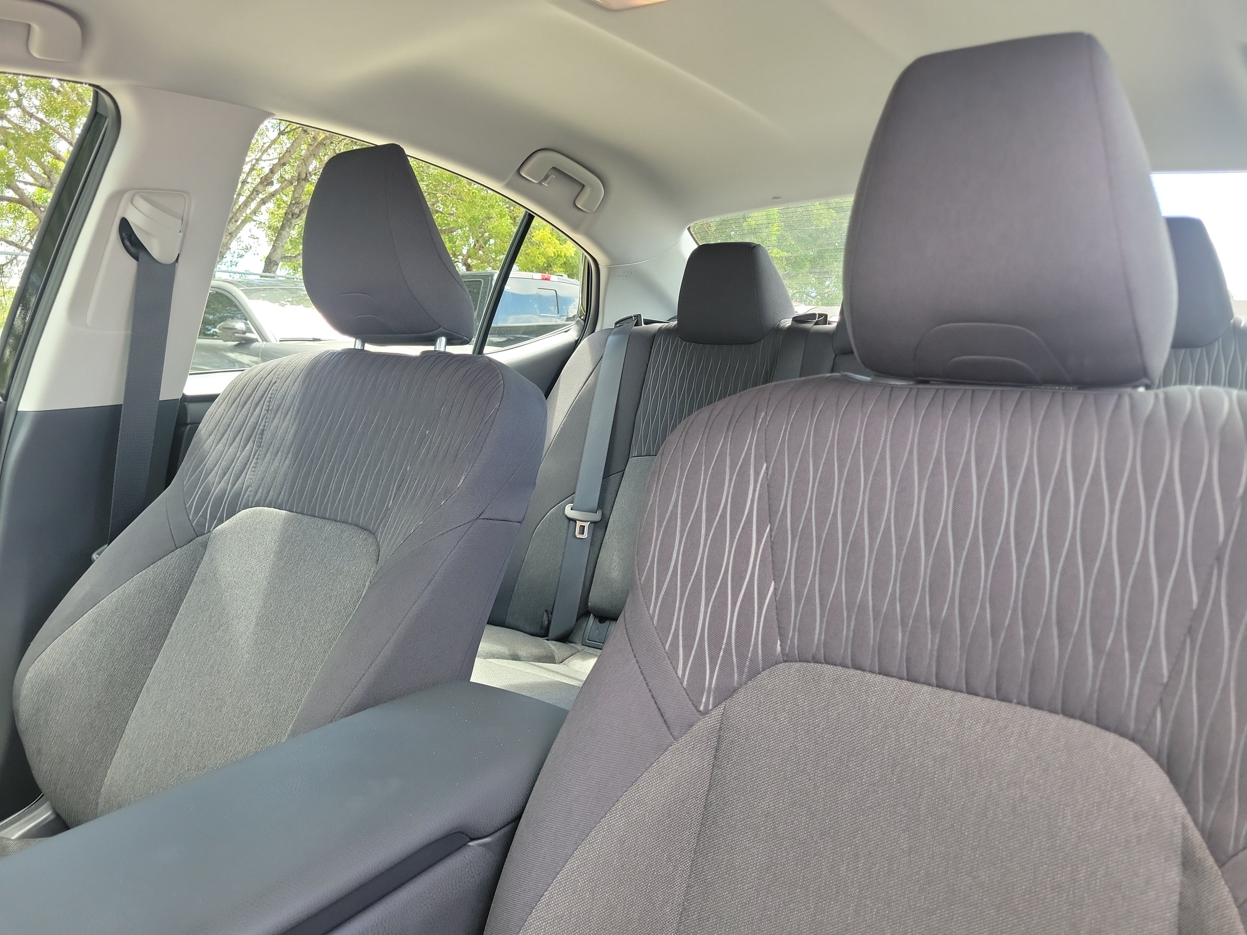 Used 2025 Toyota Camry LE FWD image 12