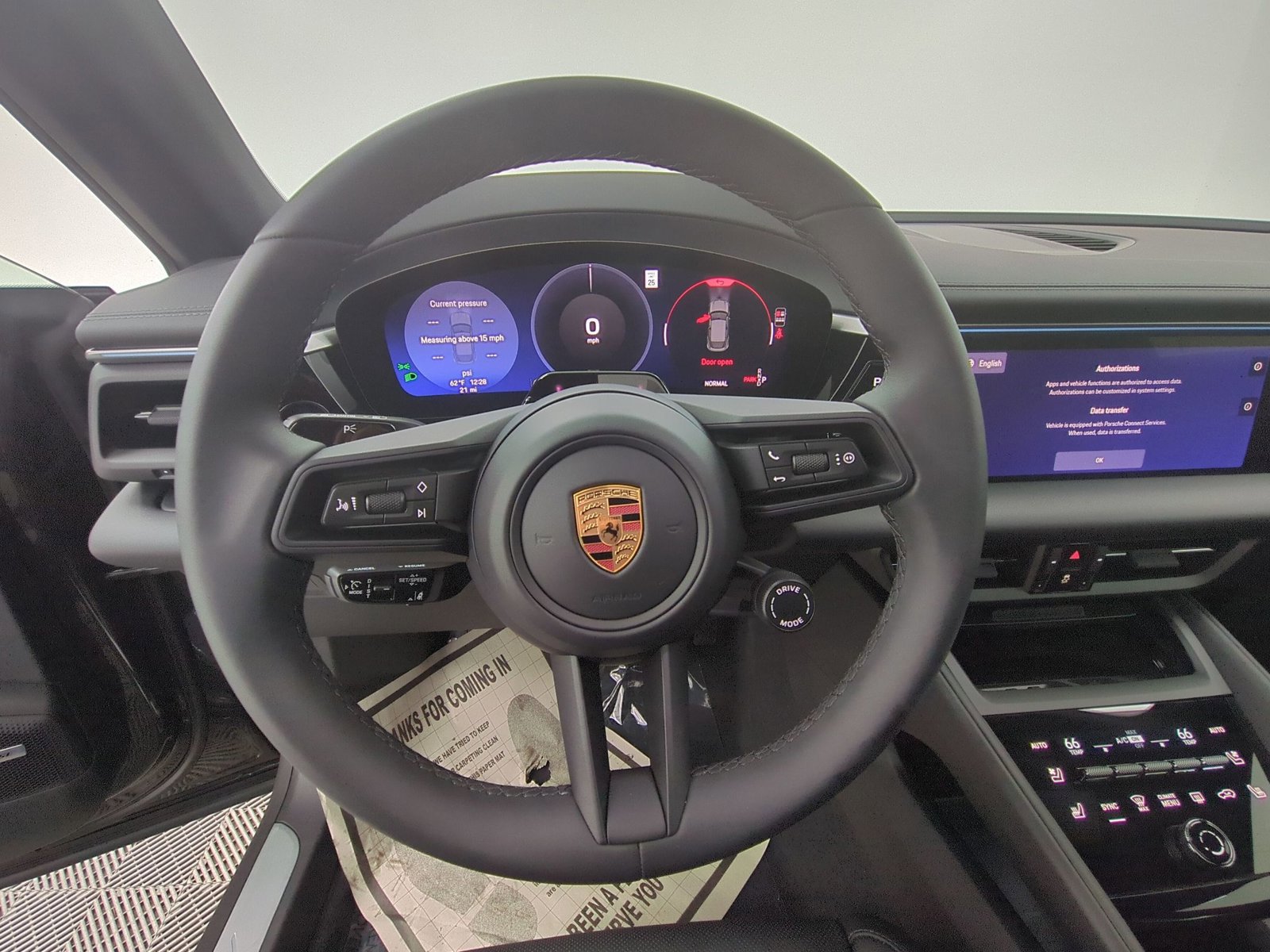 New 2026 Porsche Macan 4 Electric image 27