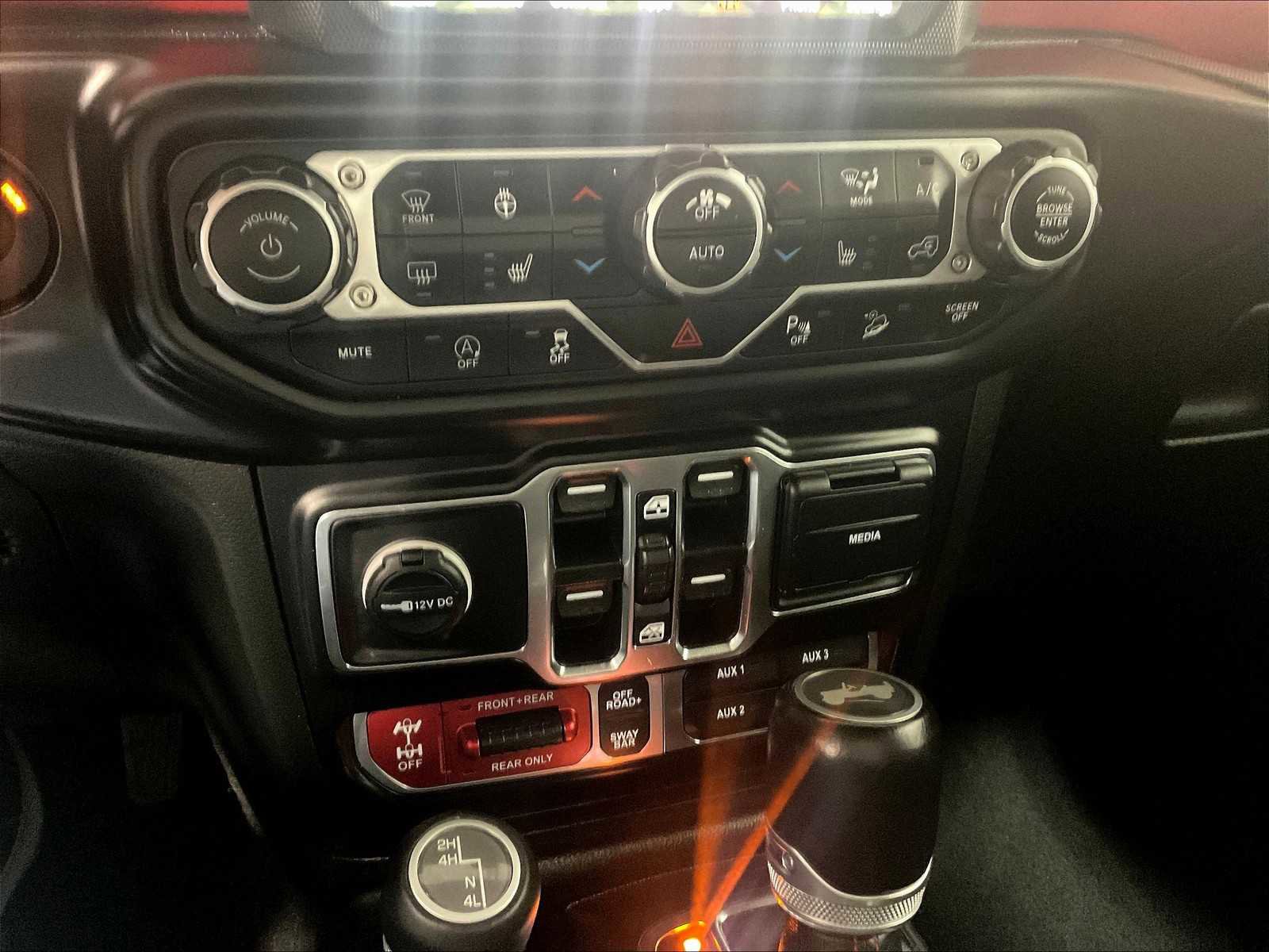 Used 2021 Jeep Wrangler Unlimited Rubicon image 25