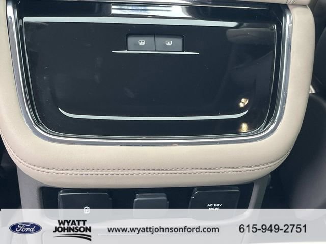 Used 2024 Lincoln Navigator Reserve image 19