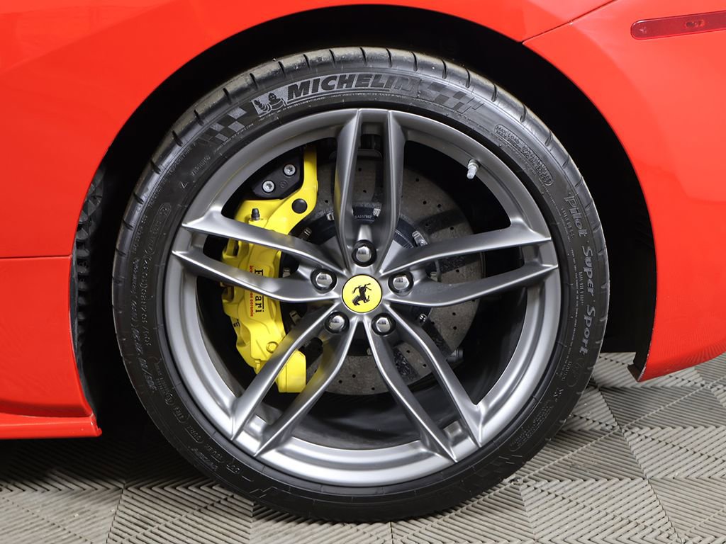 Used 2019 Ferrari 488 Spider image 24