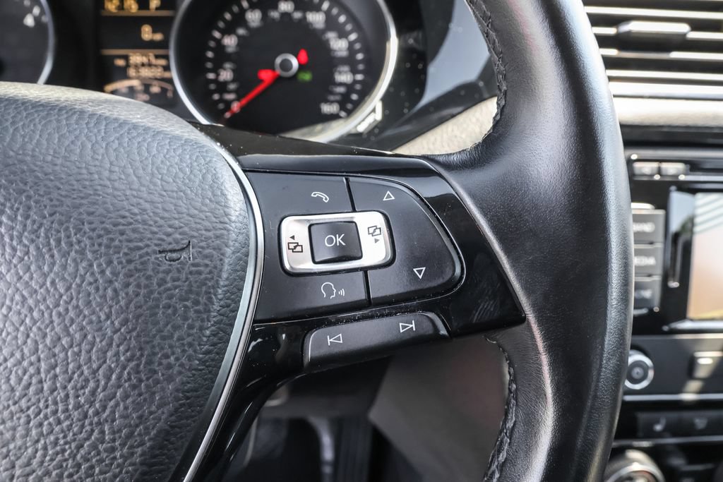 Used 2015 Volkswagen Jetta TDI SEL FWD image 24