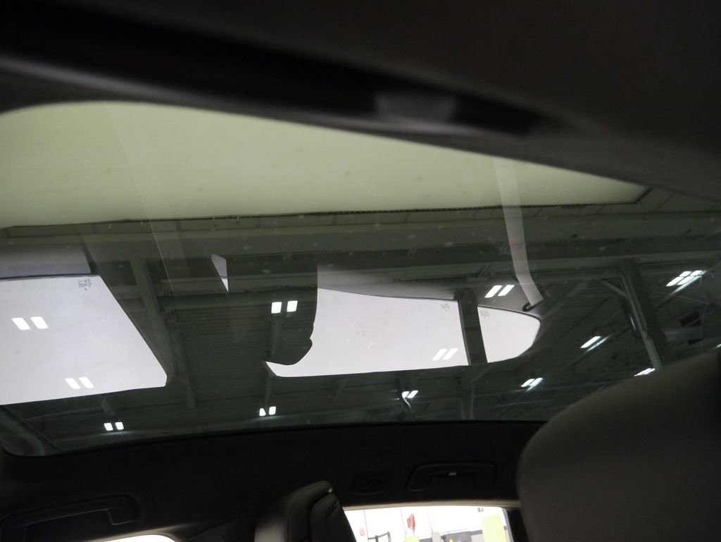 Certified 2023 Porsche Taycan GTS image 47