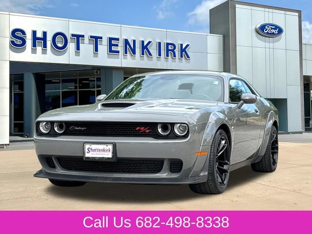 Used 2023 Dodge Challenger R/T Scat Pack RWD image 3