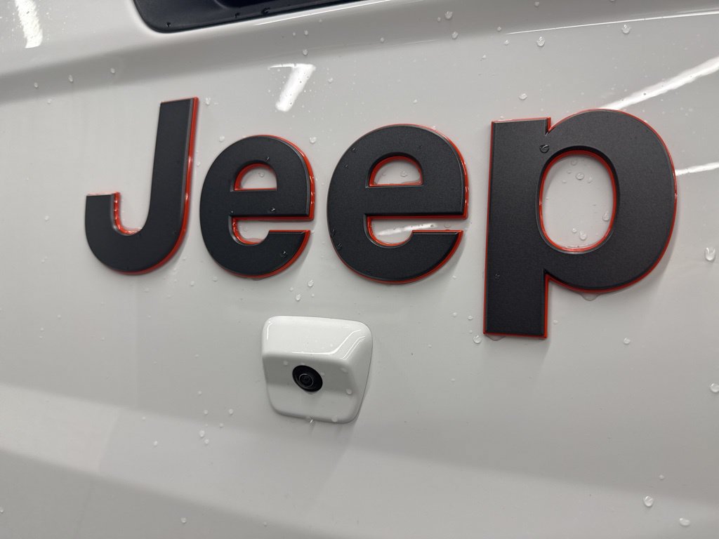 New 2026 Jeep Gladiator Mojave AWD/4WD image 7