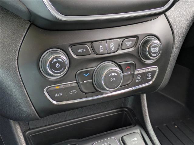 Used 2020 Jeep Cherokee Latitude image 15