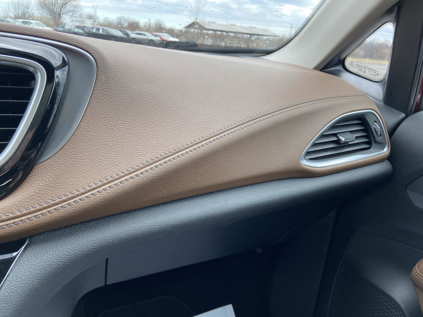 Used 2019 Chrysler Pacifica Limited w/ Advanced Safetytec Group image 56