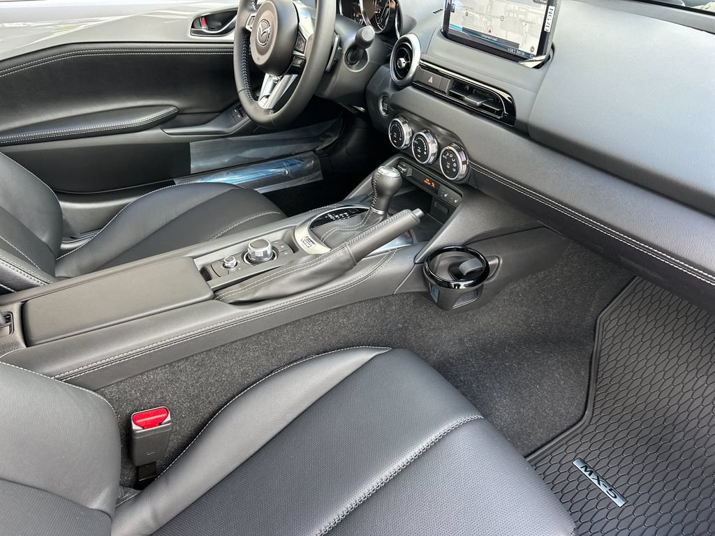 New 2026 MAZDA MX-5 Miata RF Grand Touring w/ Weather Package RWD image 15