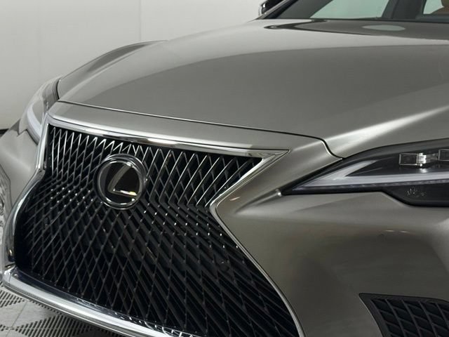 Used 2022 Lexus LS 500 w/ Accessory Package (Z2) RWD image 14