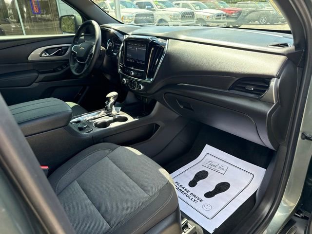 Used 2023 Chevrolet Traverse LT AWD/4WD image 39
