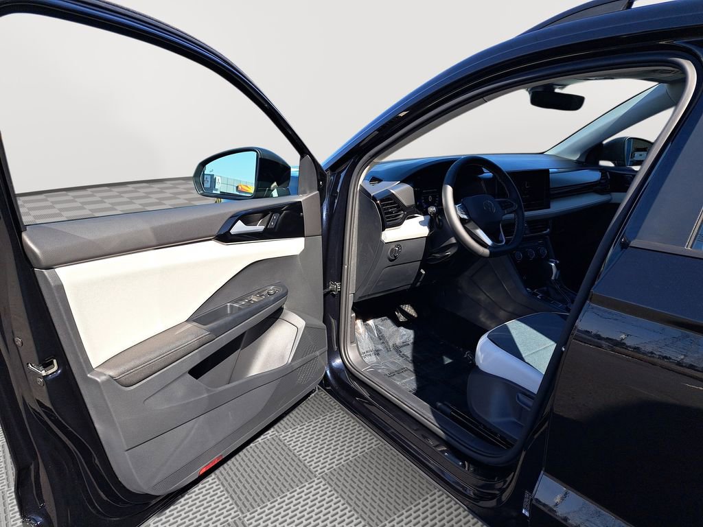 New 2025 Volkswagen Taos S image 11