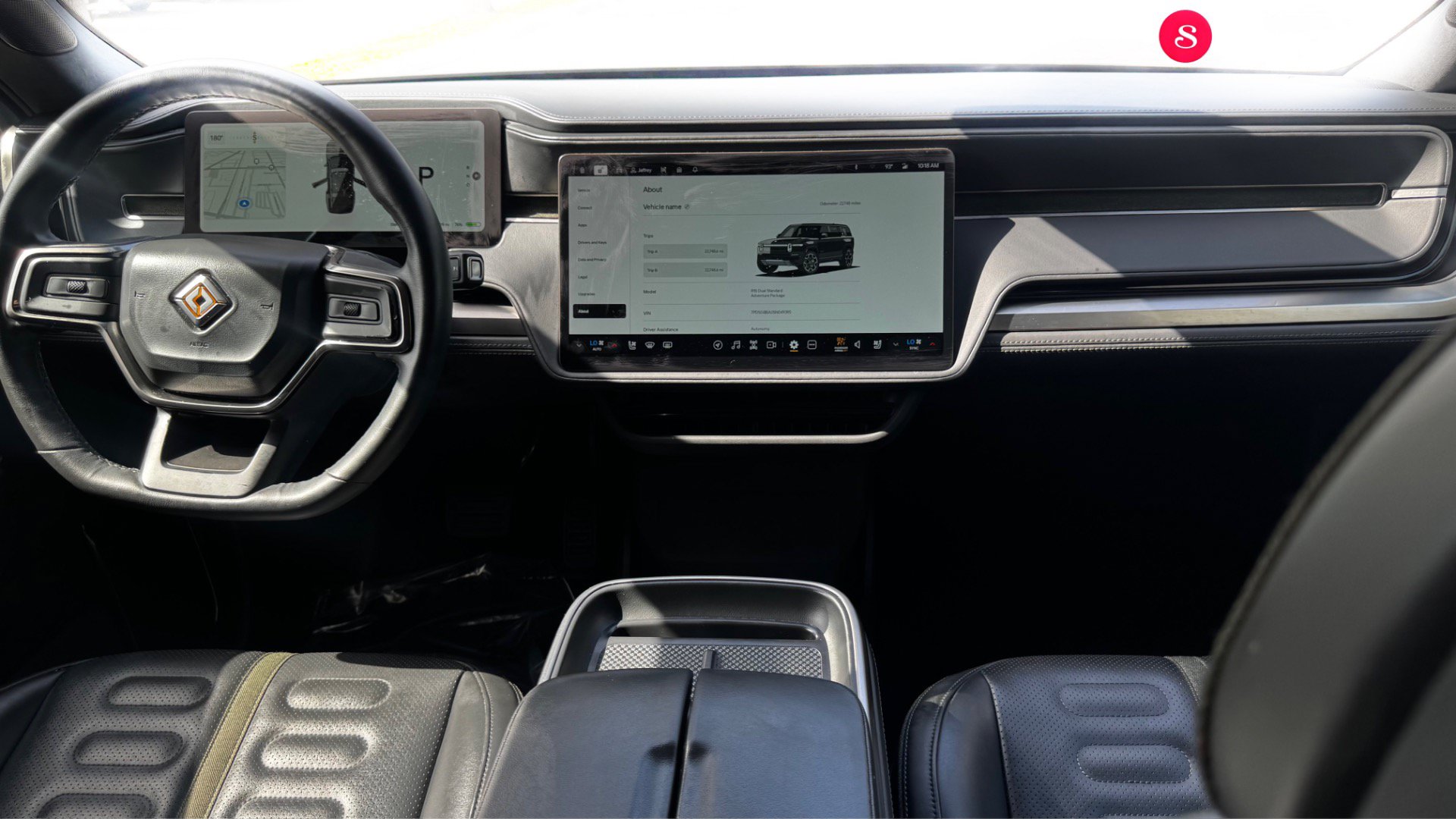 Used 2025 Rivian R1S Adventure AWD/4WD image 12