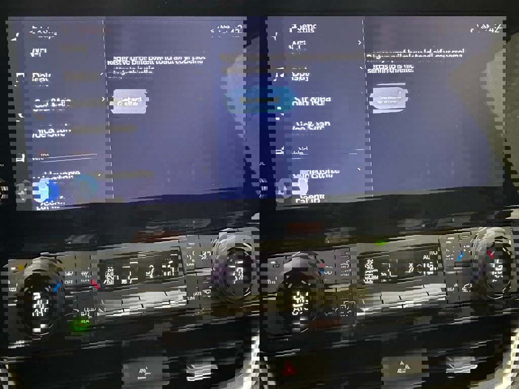 Used 2025 Toyota Grand Highlander AWD image 35