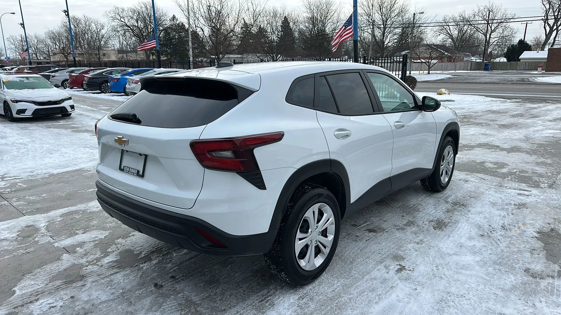 Used 2025 Chevrolet Trax LS image 5